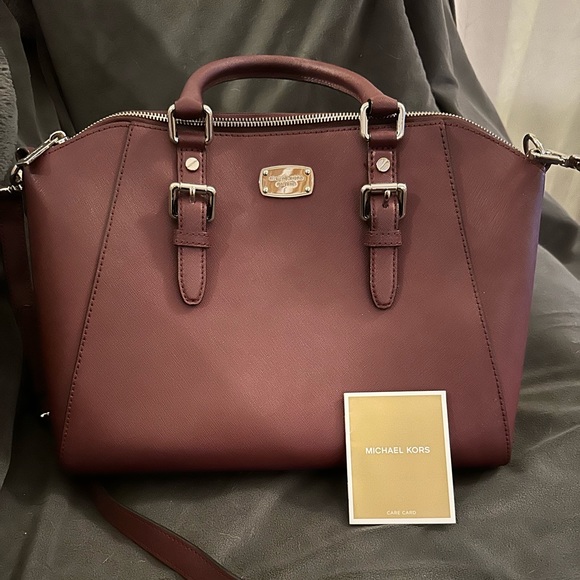 Beautiful Burgundy Leather Michael Kors Bag - Picture 1 of 7